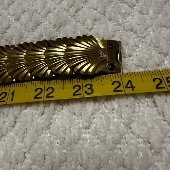 Vintage Gold Seashell Stretch Belt main image 4
